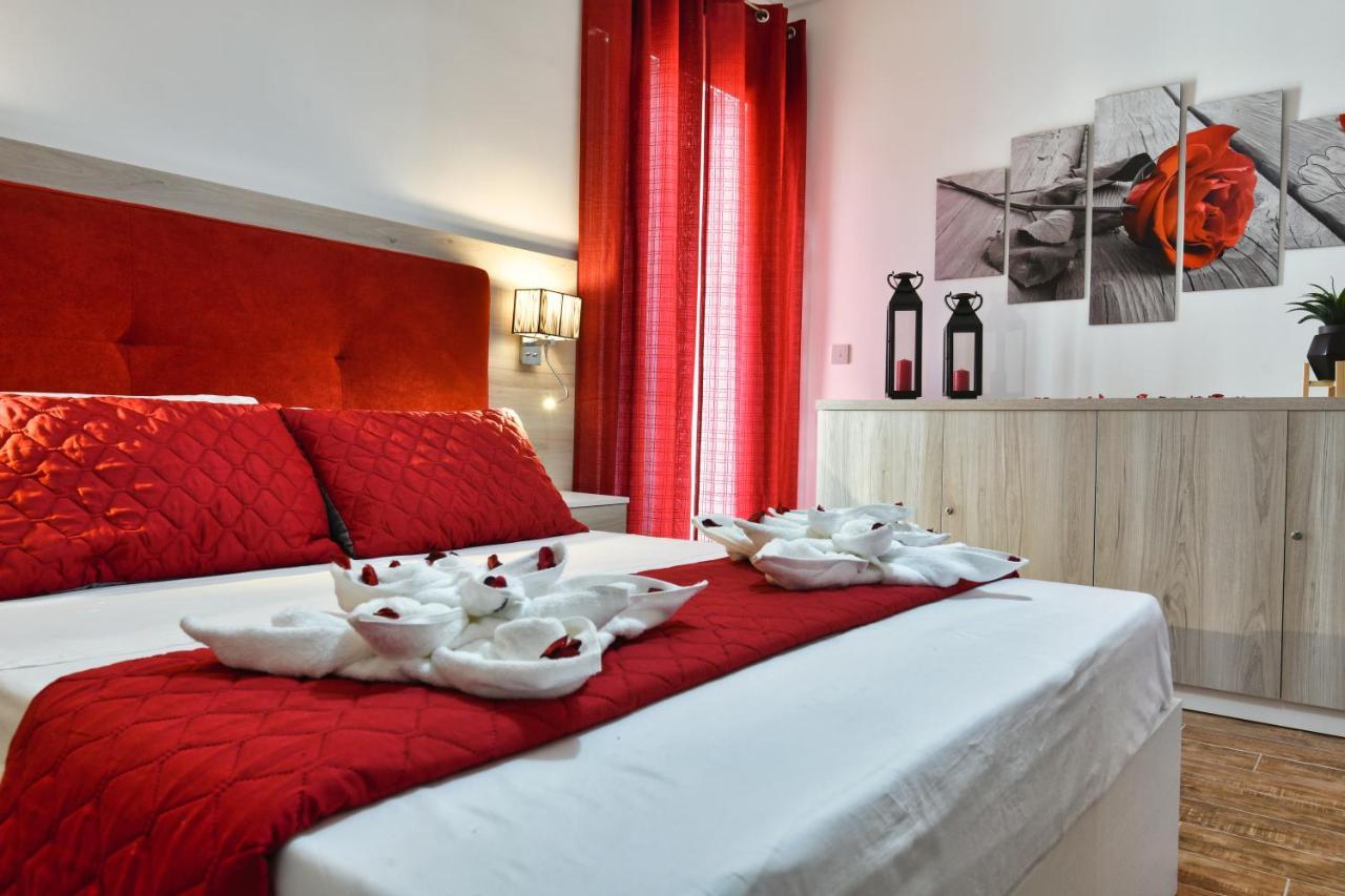 Appartamento A Bed Of Roses Marsalforn Esterno foto