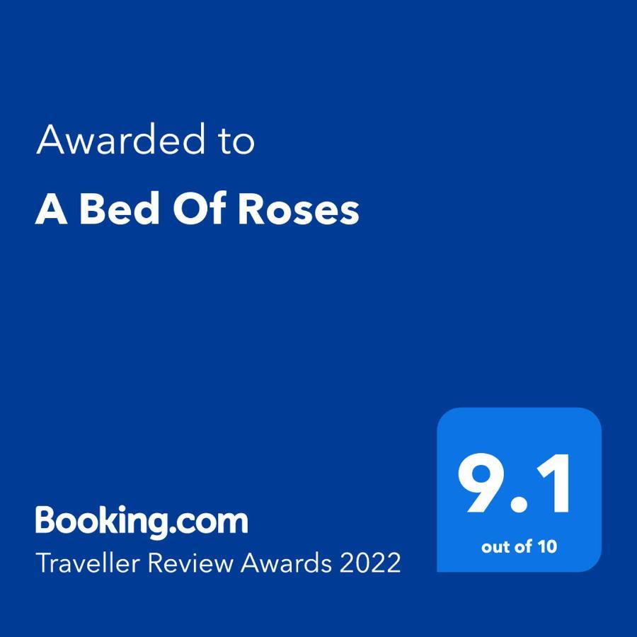 Appartamento A Bed Of Roses Marsalforn Esterno foto